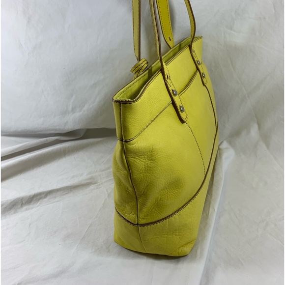 Genuine vintage FOSSIL bright yellow leather tote bag with  key fob - Picture 5 of 15